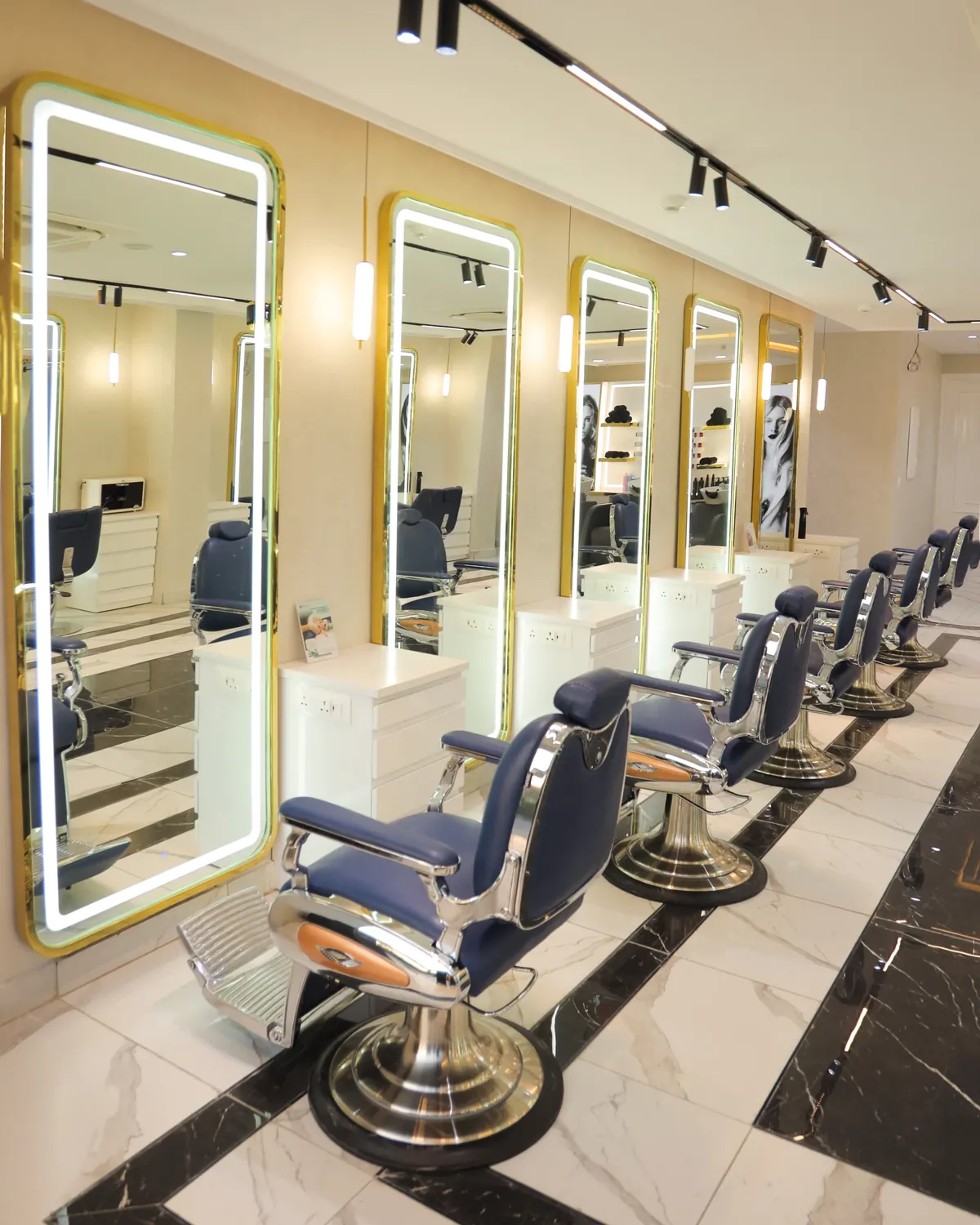 Headmasters Salon (3)
