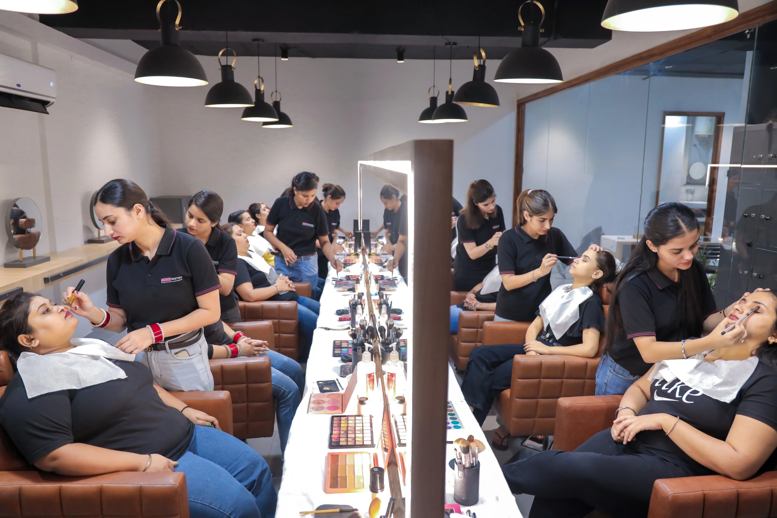 best makeup course in Khanna