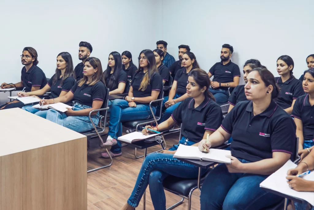 beauty parlour course